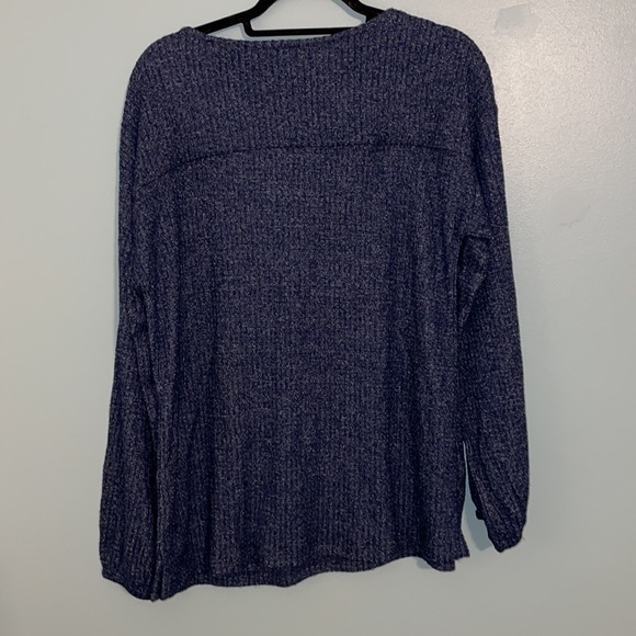 Waffle knit long sleeve blue top - Picture 4 of 7